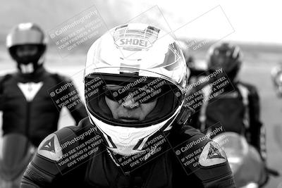 media/Mar-28-2022-Superbike Trackdays (Mon) [[b8603d0f67]]/Around the Pits/